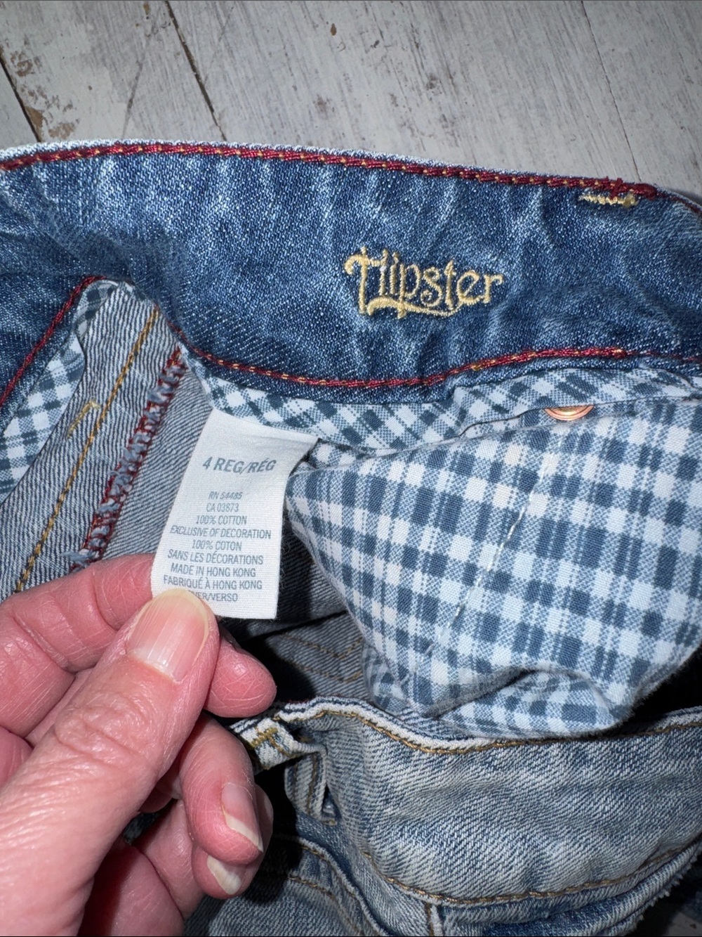 American Eagle Outfitters faded blue distressed jeans - Picture 5 of 9